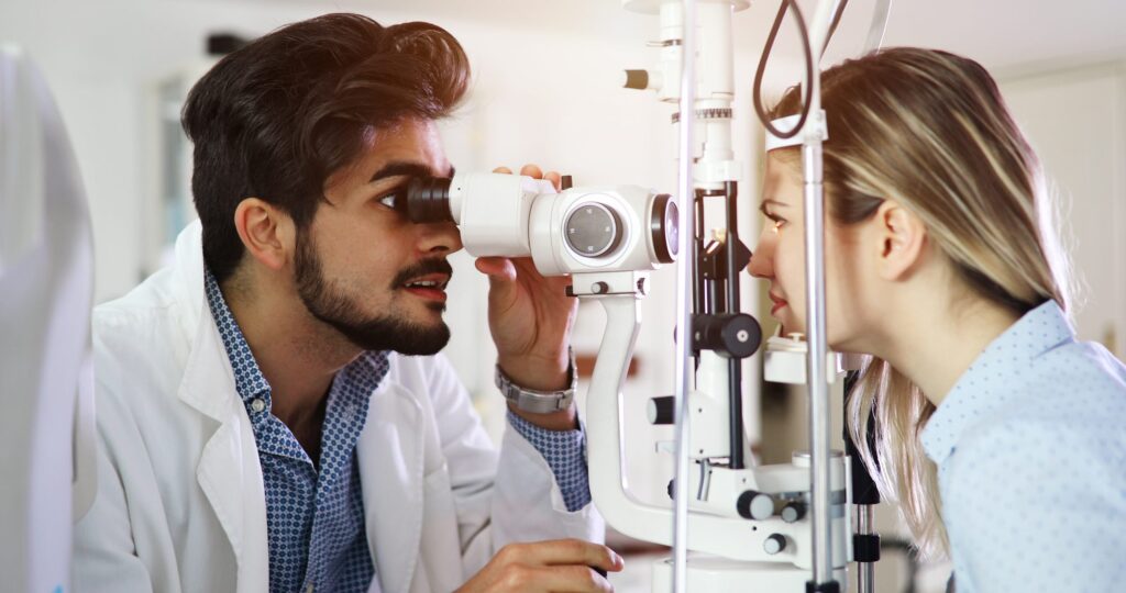 best ophthalmologist in dubai