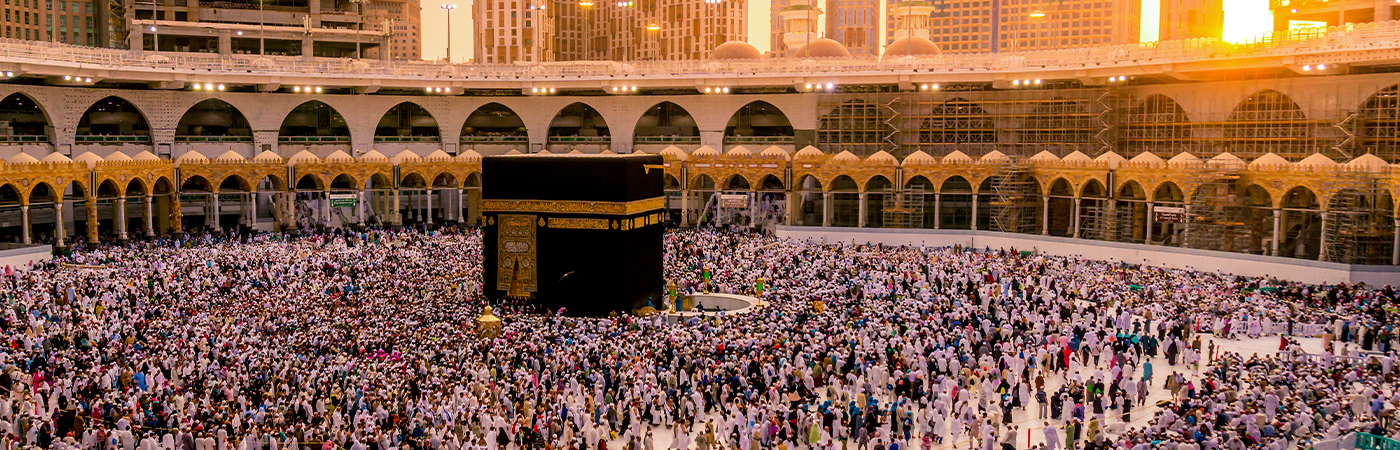 How do you perform Umrah step by step?