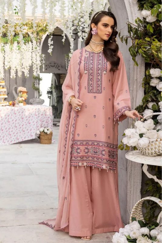 Ready to Wear Dresses Collection in Pakistan