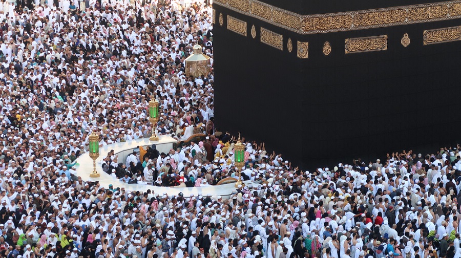 Choose Cheap UMRAH Package after Consulting Your Family