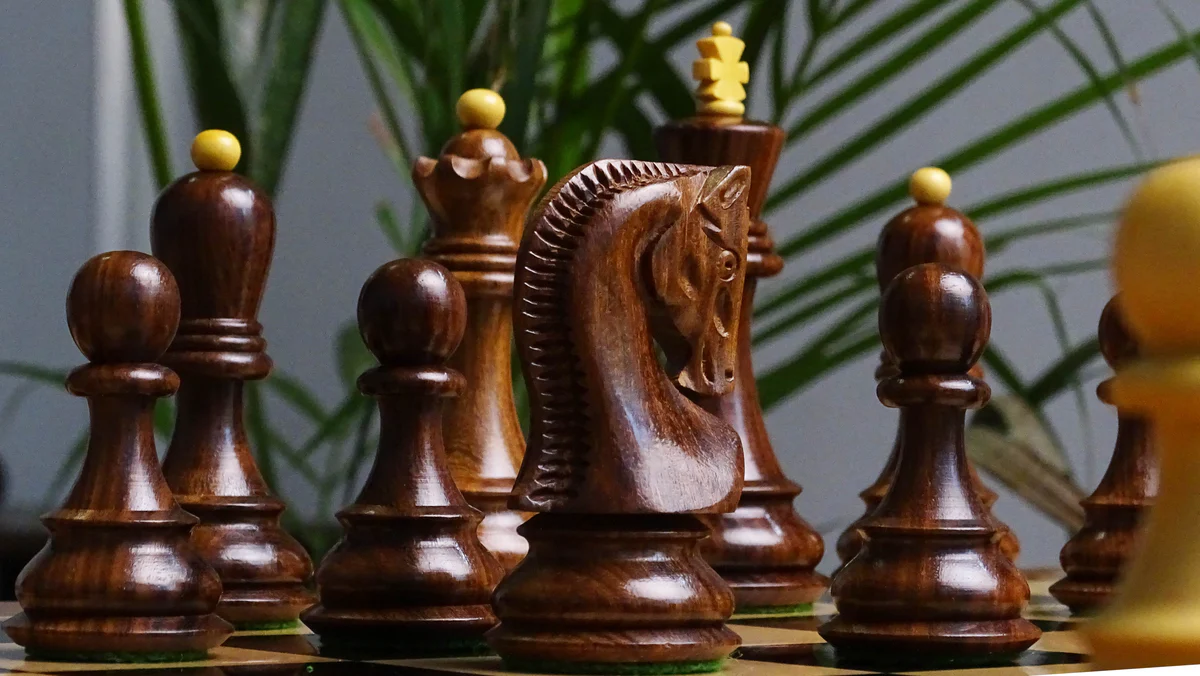 Russian Zagreb weighted chess pieces